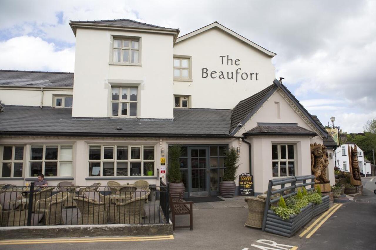 The Beaufort, Raglan Hotel ภายนอก รูปภาพ